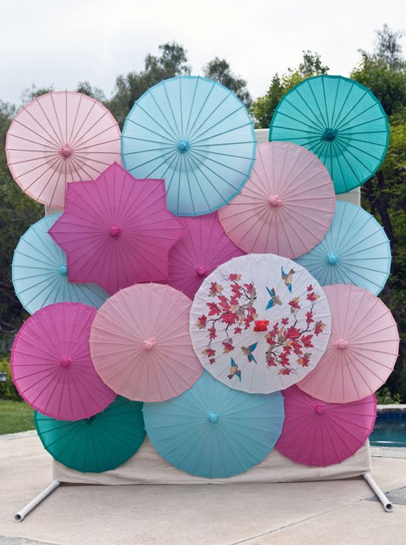 Real Weddings: Parasols in Action